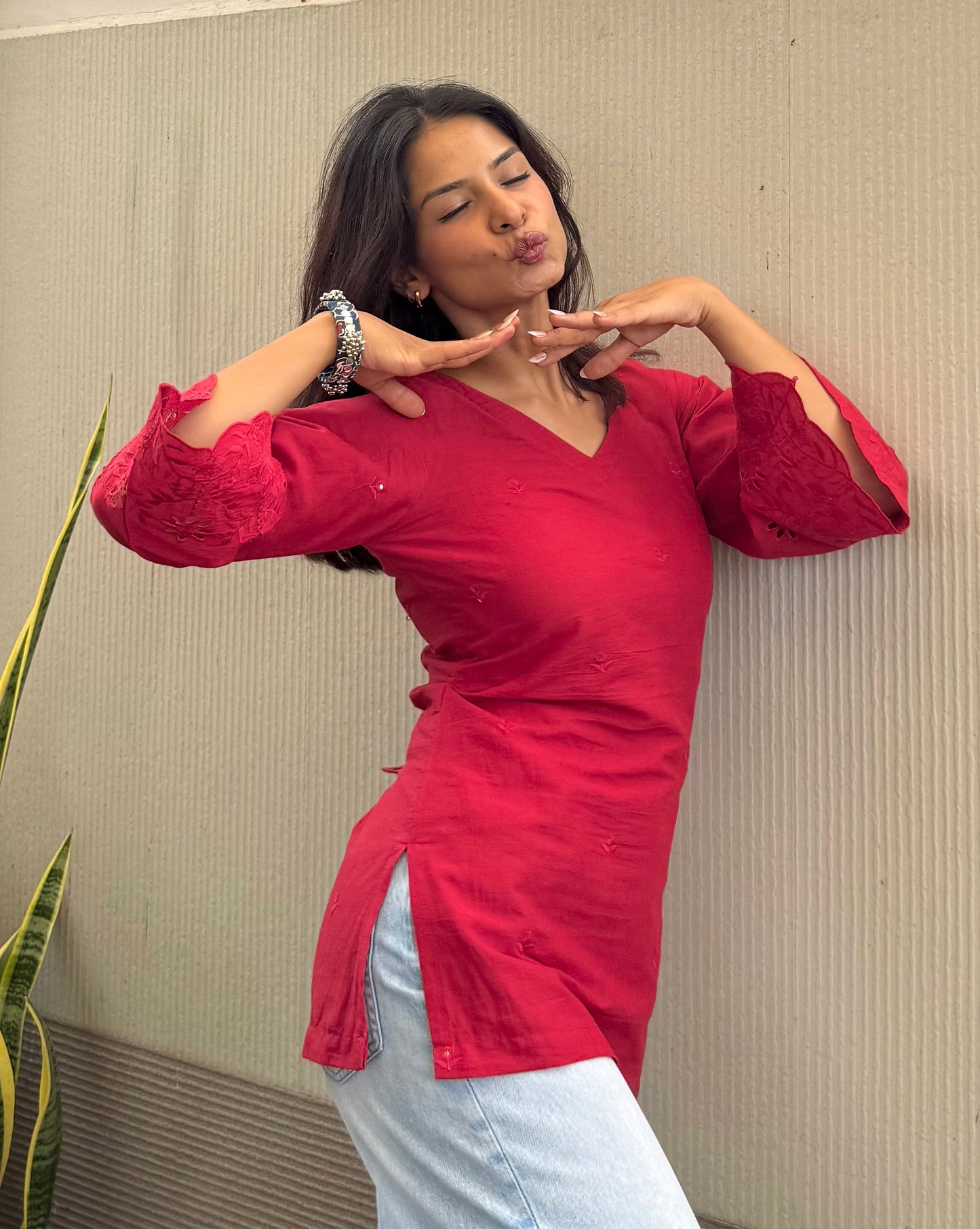Lal chuski short kurti
