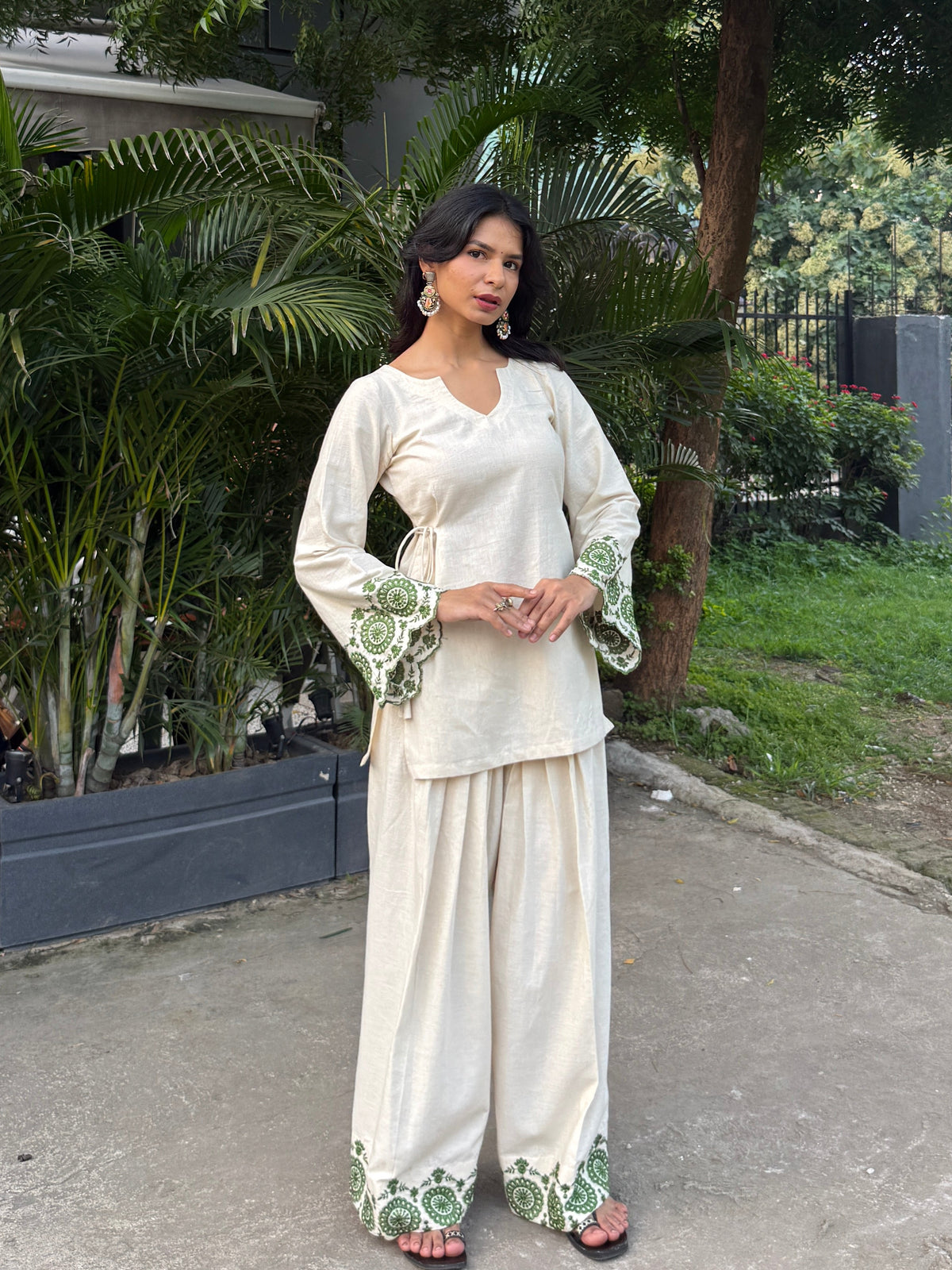 Gul set in Green