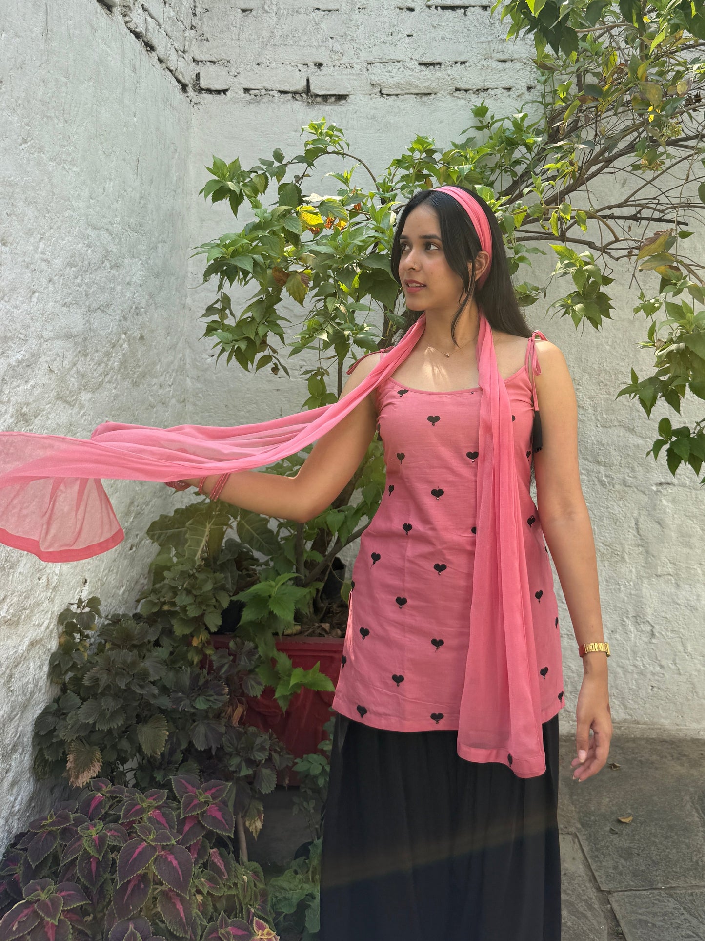 Seema kurti dupatta sleeveless (2 piece)