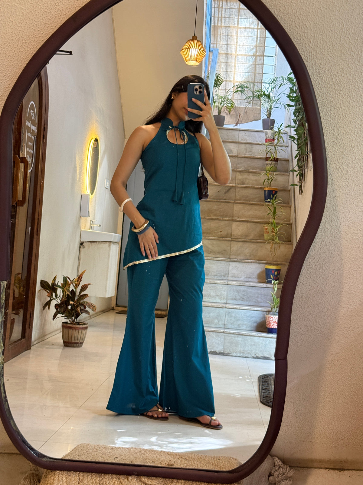 Aasmani set