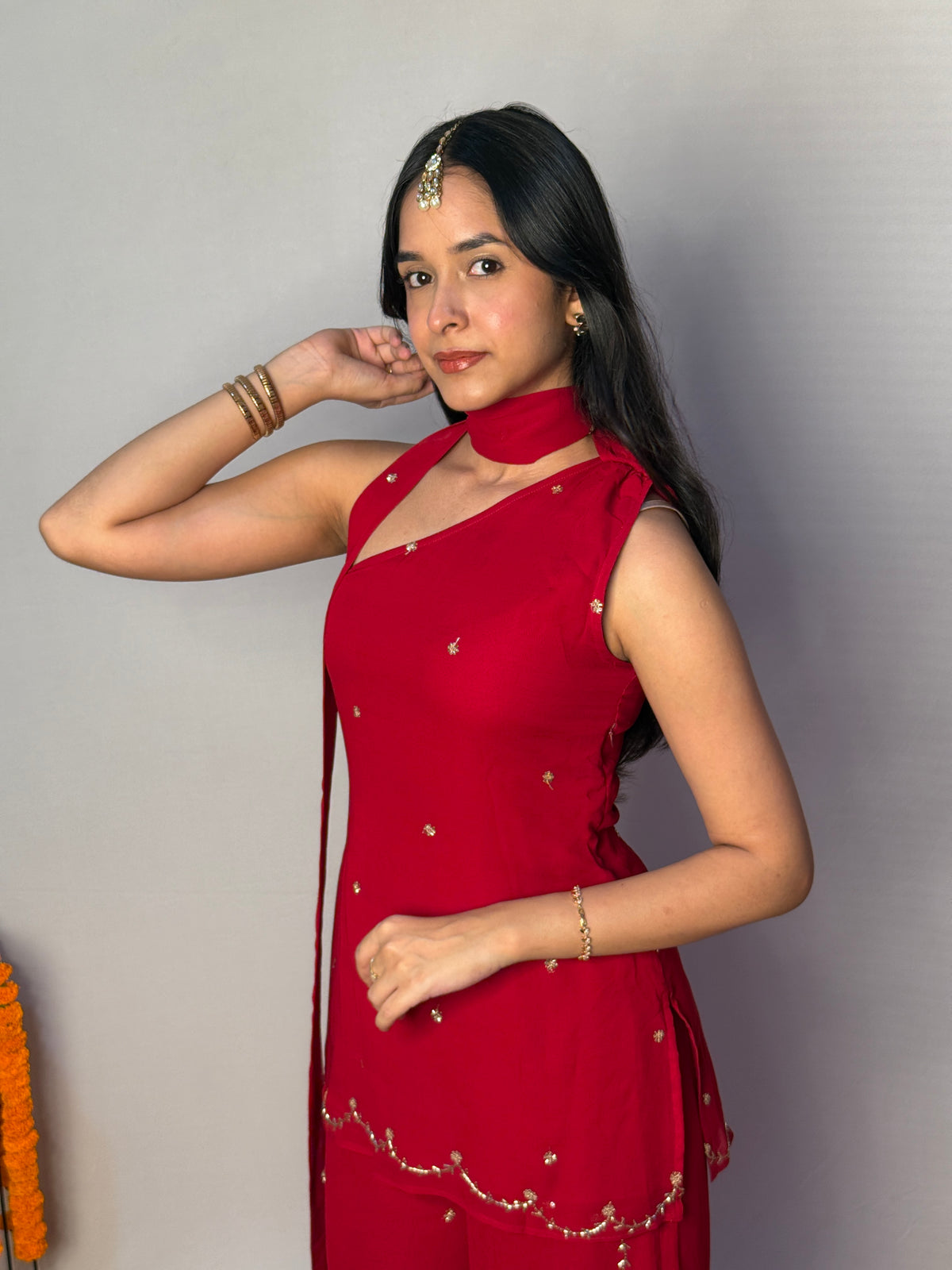 Indumati One-Shoulder Set - Red