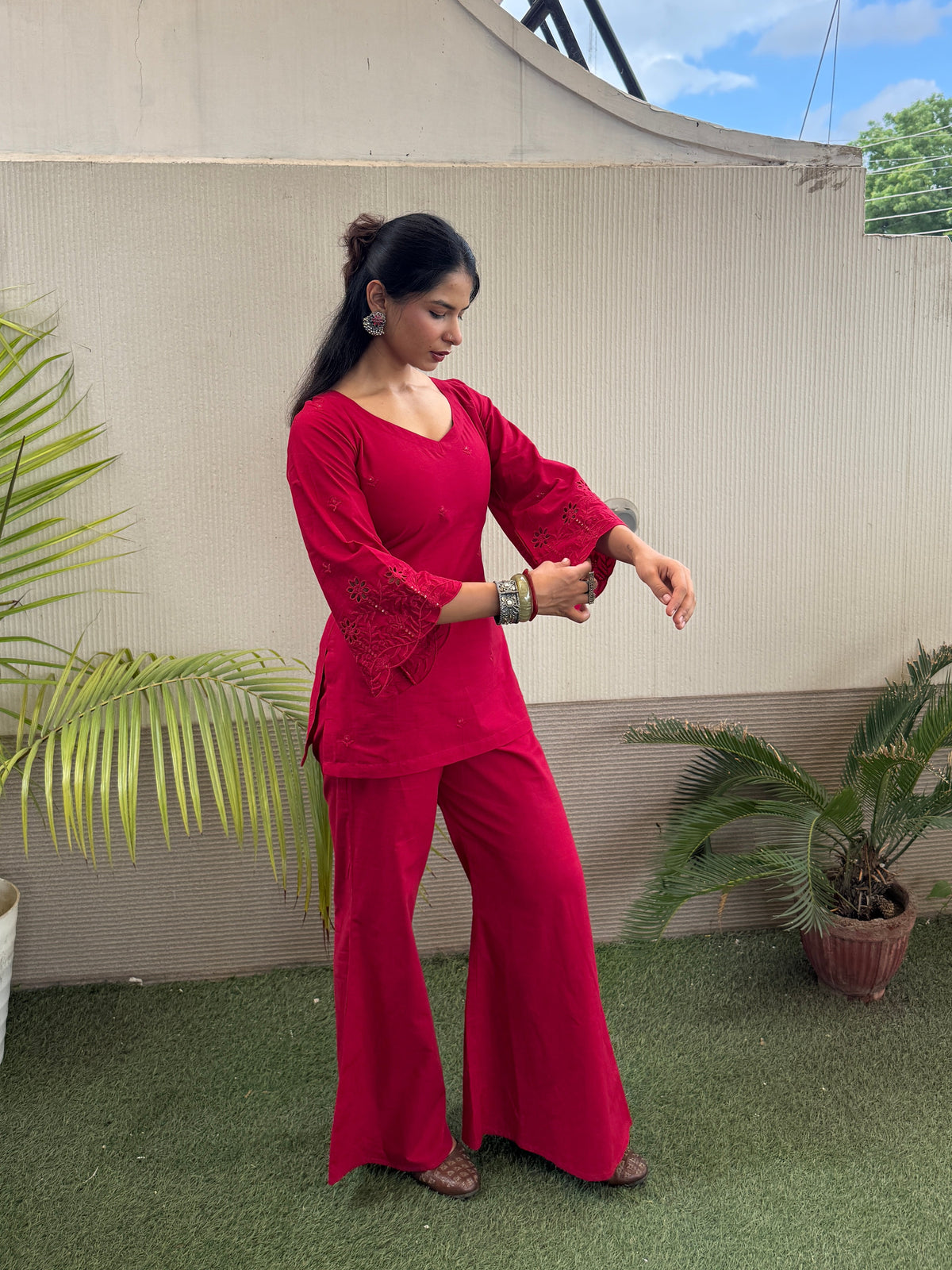 Lal chuski corset kurti