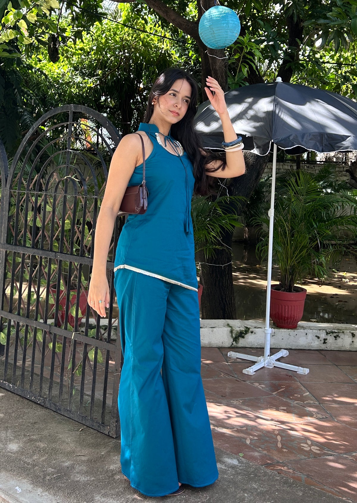 Aasmani set