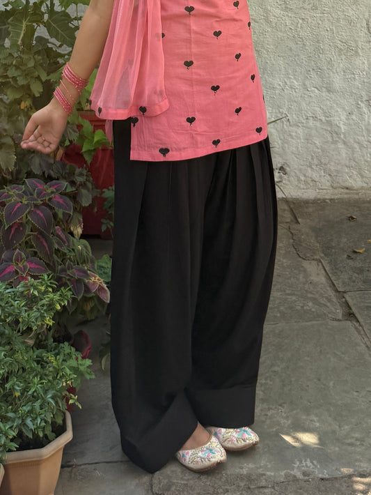 Farshi Salwar black