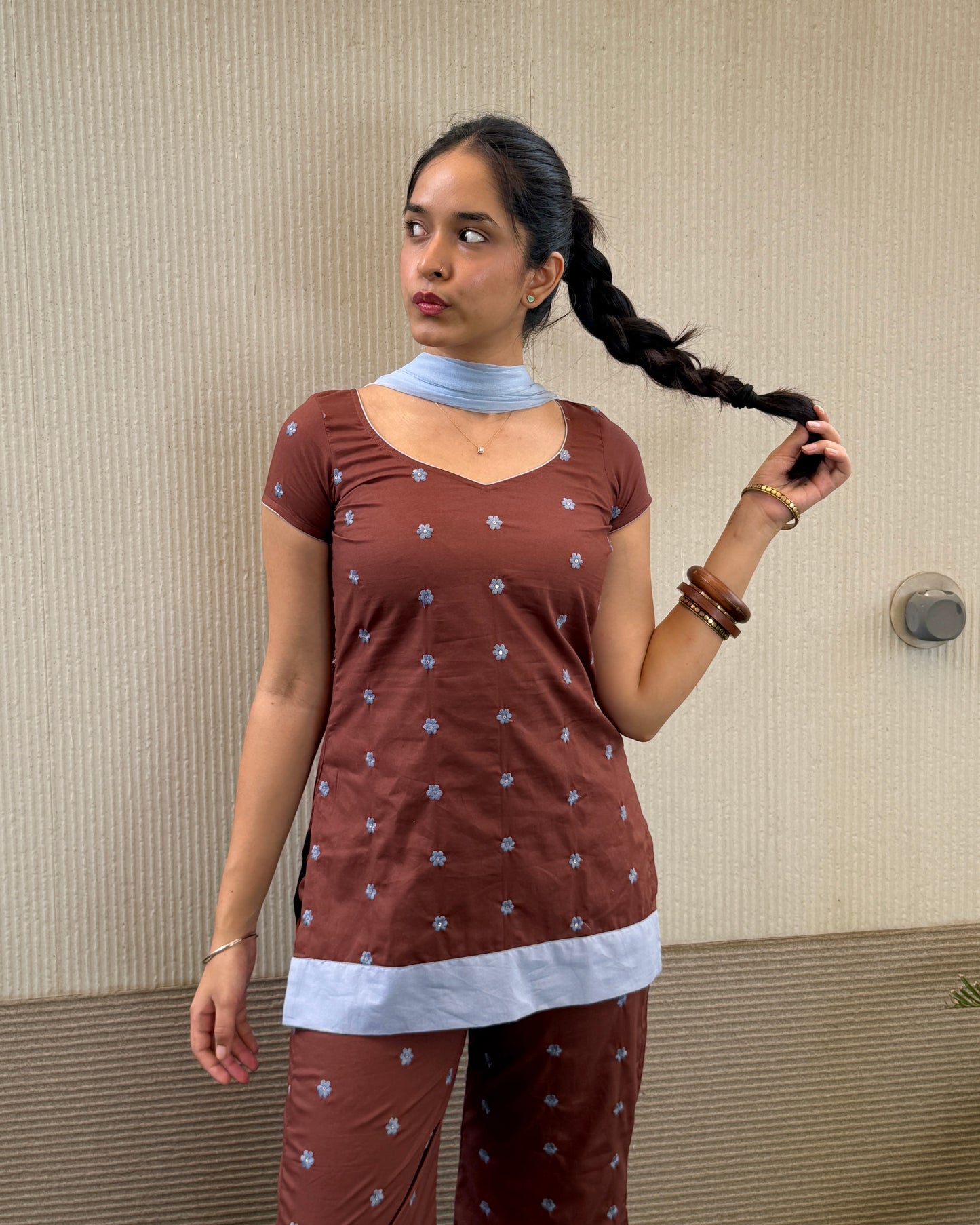Brown phoolish set