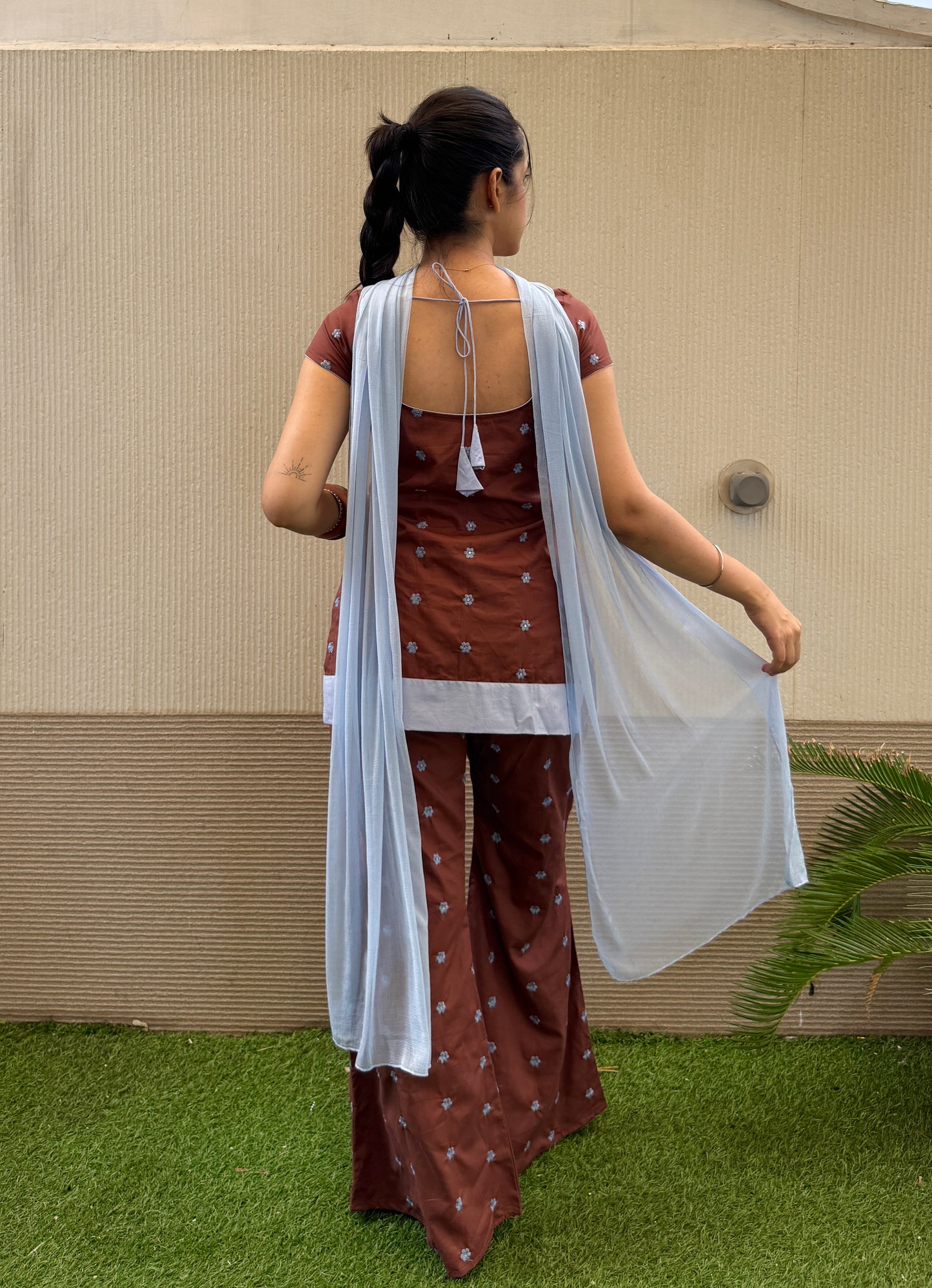 Brown phoolish set