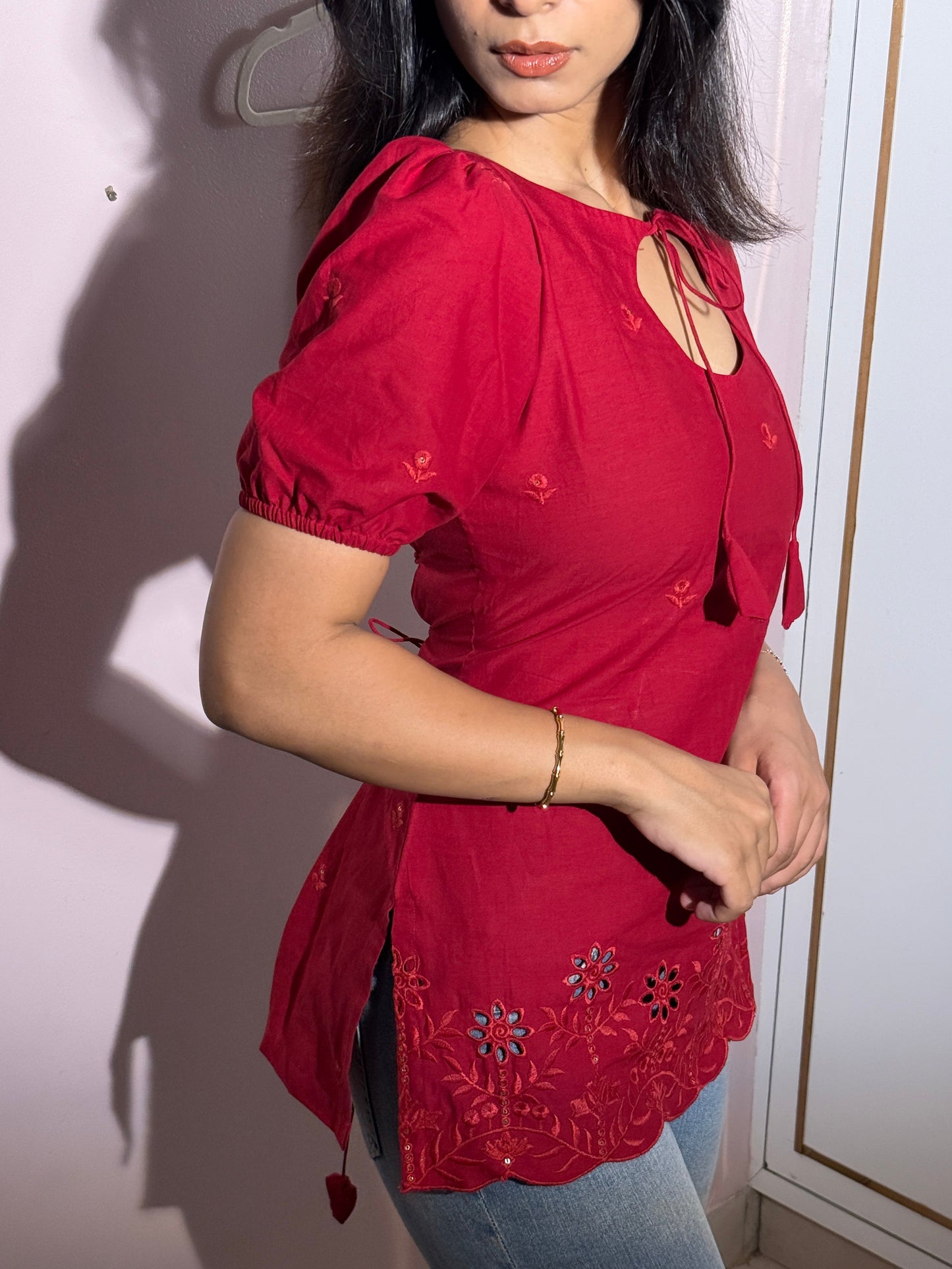Lal puff sleeve corset kurti