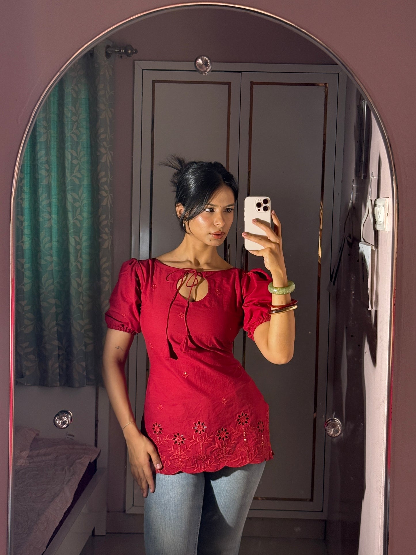 Lal puff sleeve corset kurti