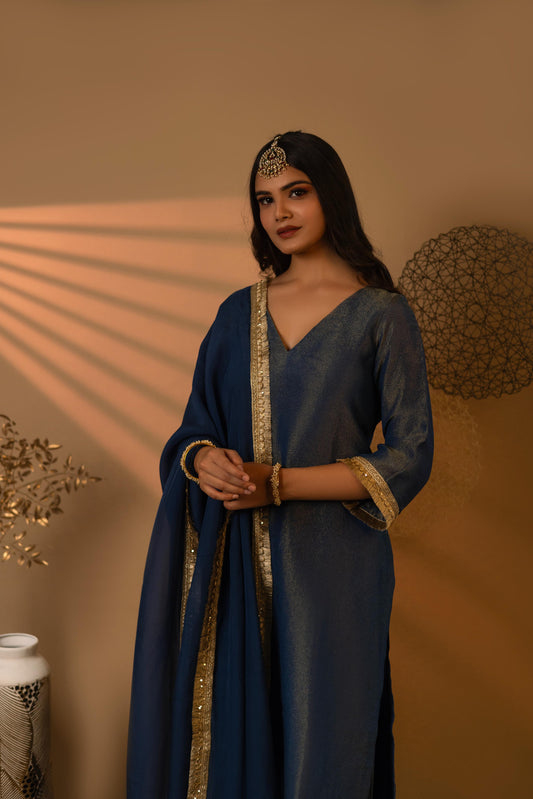 Vee fit kurta set
